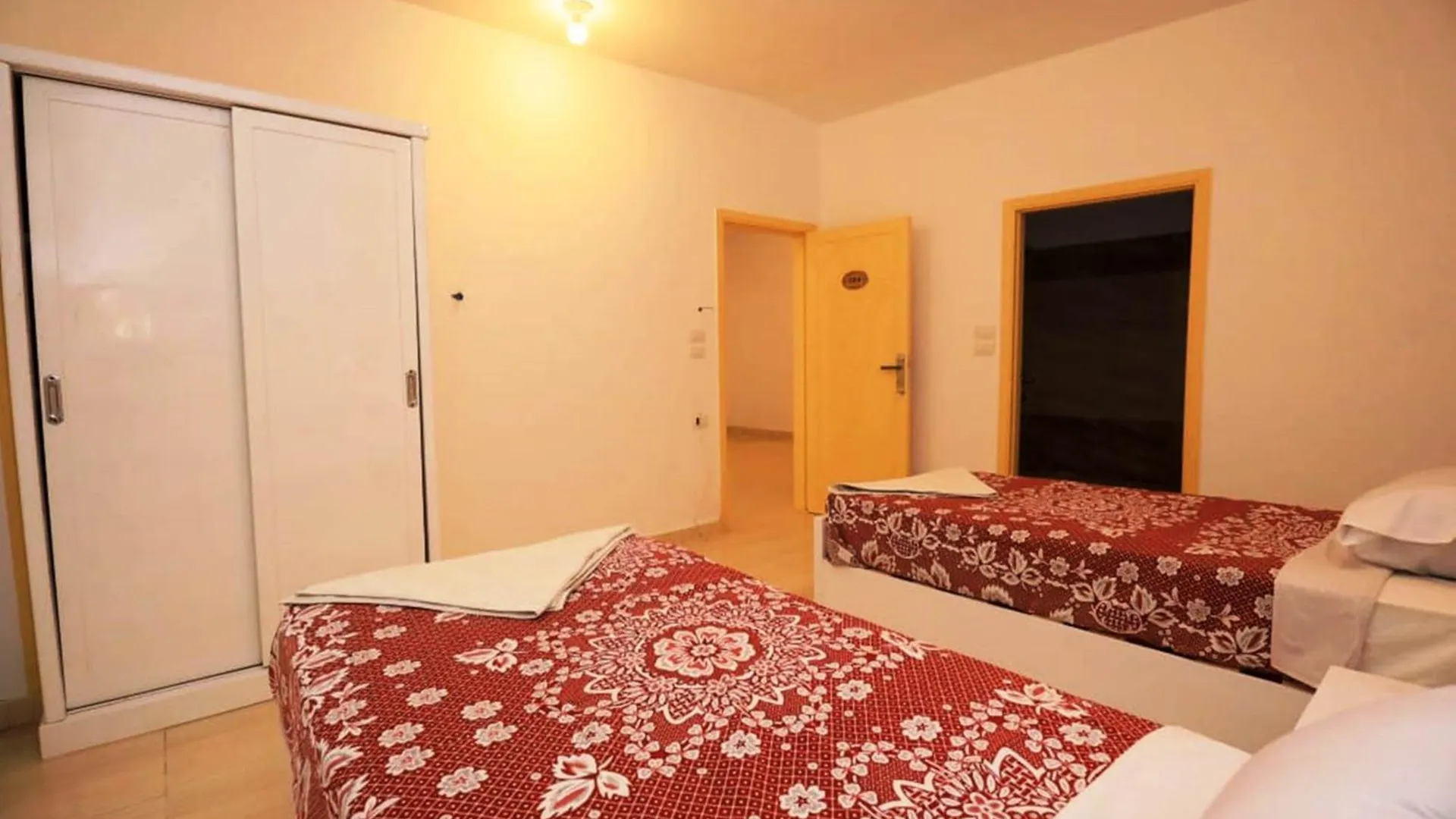 Otel Luxor View Hostel