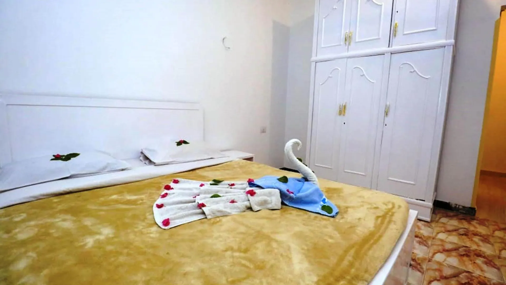 Luxor View Hostel 3*,  Mısır