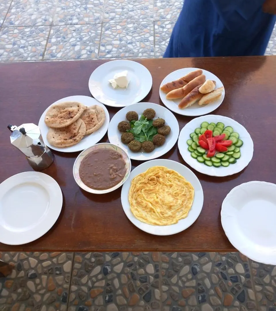 Otel Luxor View Hostel